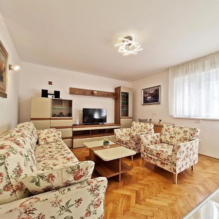 Split City Apartment Rosemary المظهر الخارجي الصورة