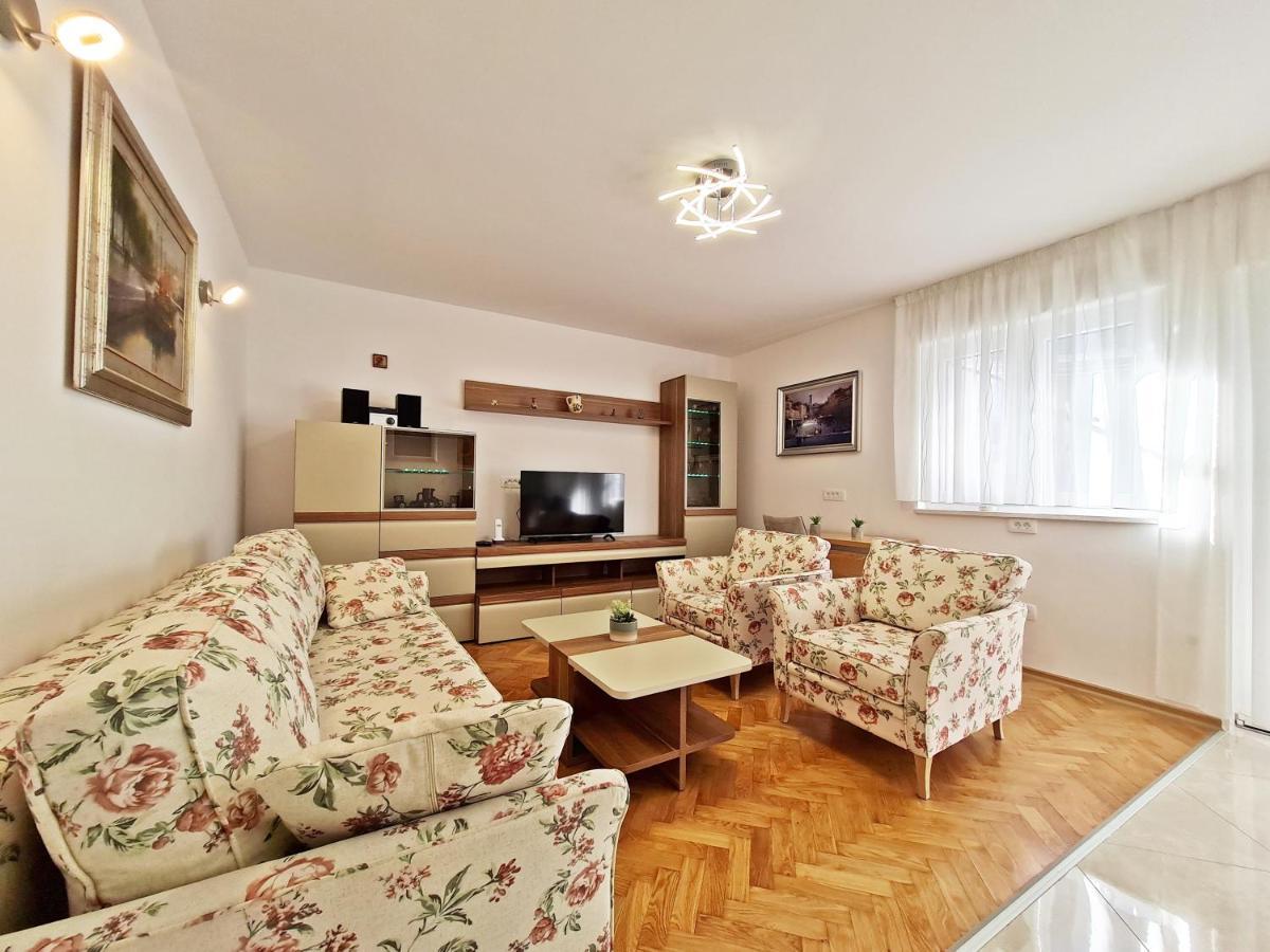 Split City Apartment Rosemary المظهر الخارجي الصورة